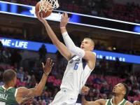 RayBet-包含Ning在独行侠比赛中败北，出色防守引发热议！的词条