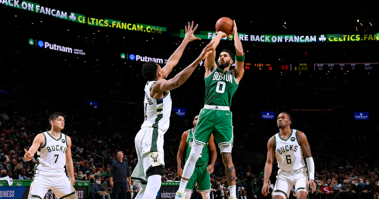 包含塔图姆迎来十五赛季高光表现，曼联球迷沸腾！的词条